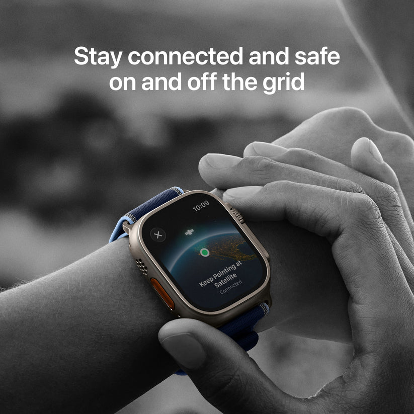 Apple_Watch_Ultra_3_49mm_LTE_Black_Titanium_Ocean_Band_Black_PDP_Image_Position_4__GBEN