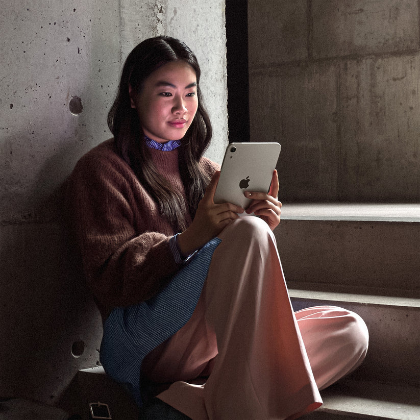 iPad_mini_A20_Pro_Cellular_Midnight_PDP_Image_Position_9__en-GB